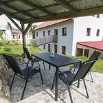 Praschlhaus Apartamento *